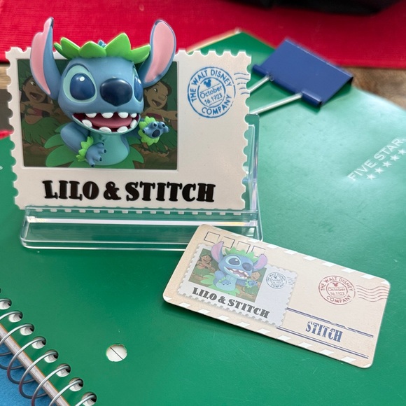Lilo & Stitch Figure - Picture 1 of 3